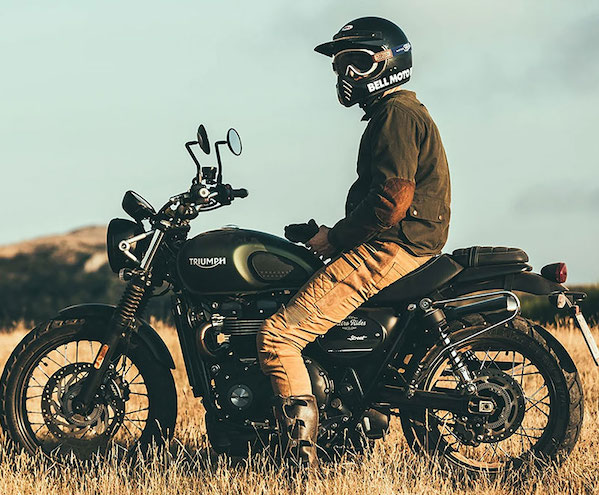 スクランブラーバイクのファッション