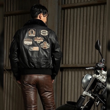 ネイキッドバイクに似合うジャケット