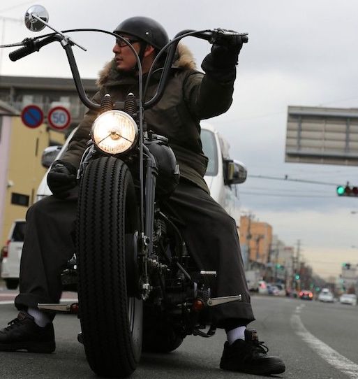 アメリカンバイクに似合う冬の防寒ジャケット ミリタリージャケット