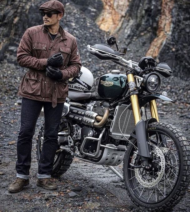 スクランブラーバイク冬のウェアの選び方